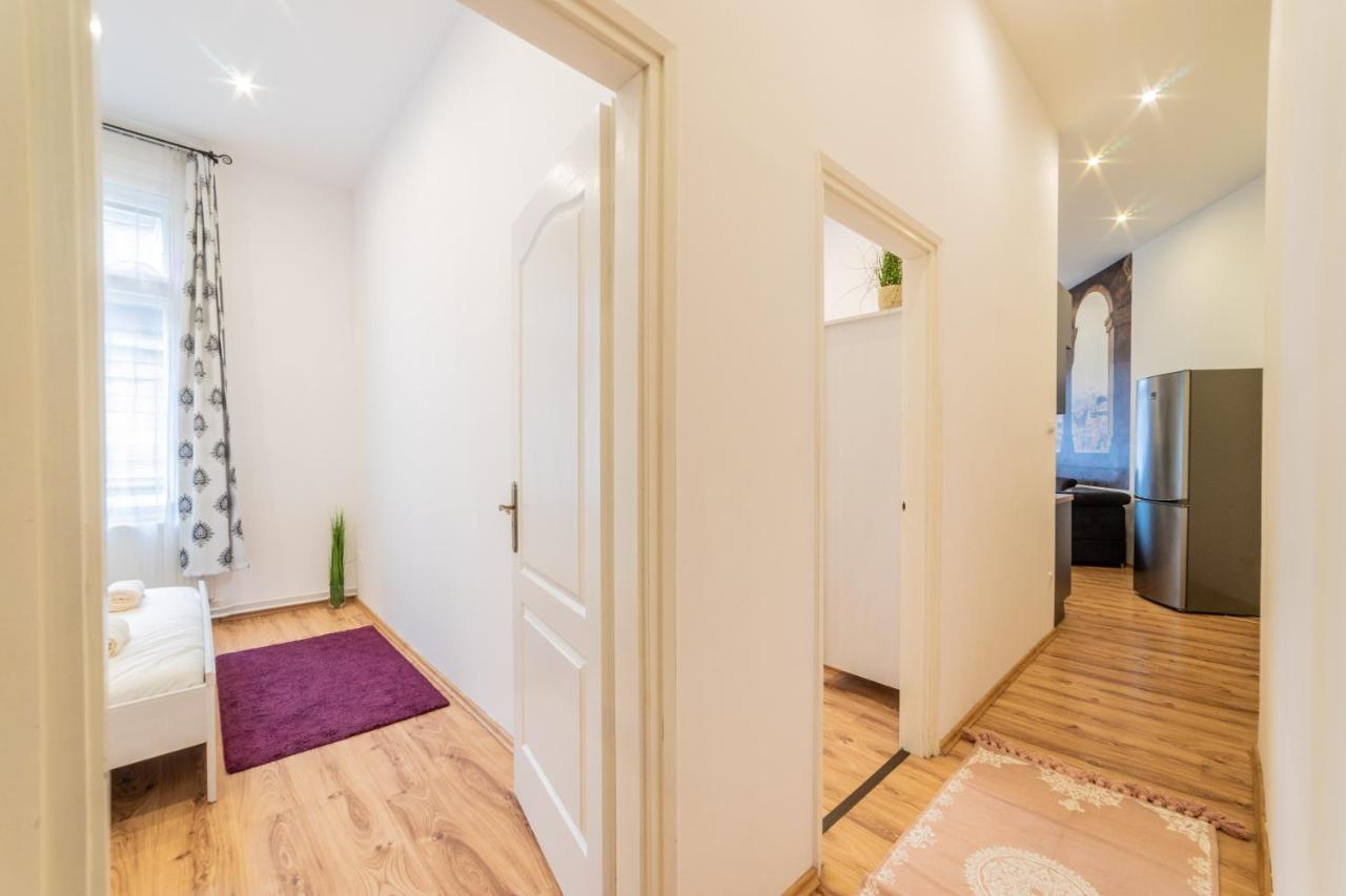 Real Apartments Anker Budapest Bagian luar foto