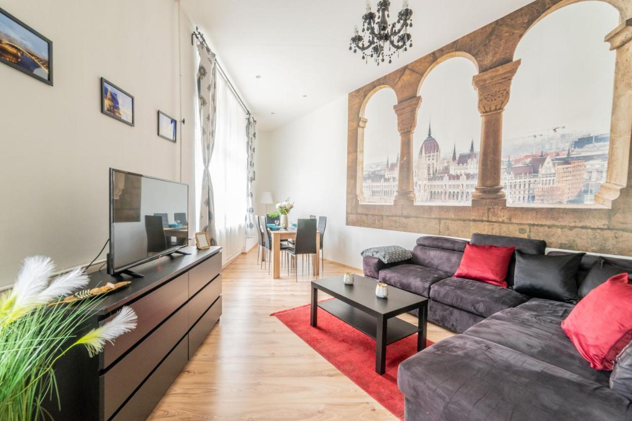 Real Apartments Anker Budapest Bagian luar foto