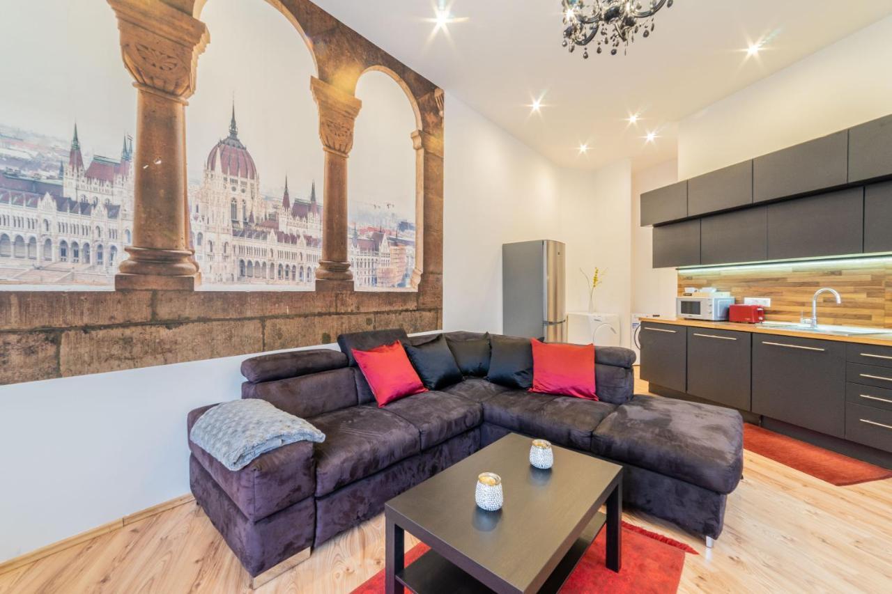 Real Apartments Anker Budapest Bagian luar foto