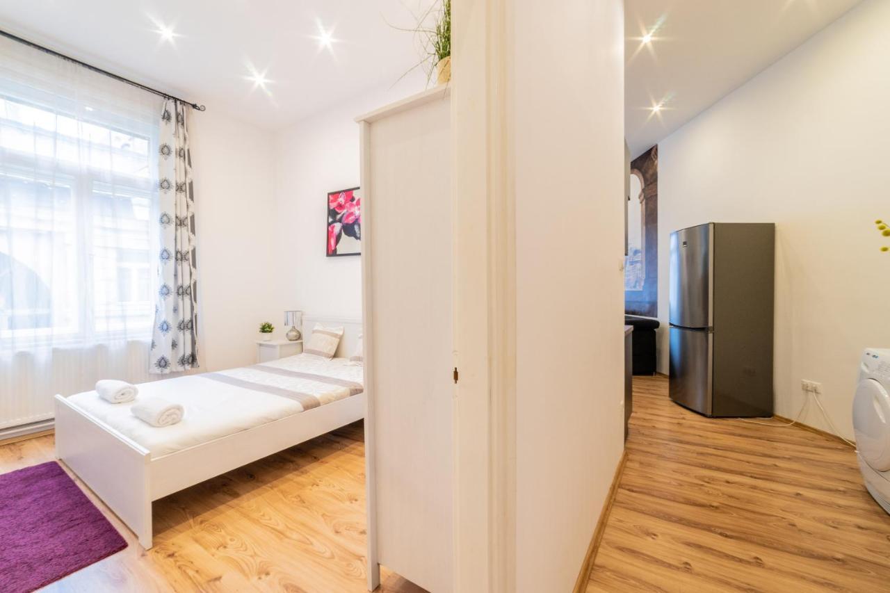 Real Apartments Anker Budapest Bagian luar foto