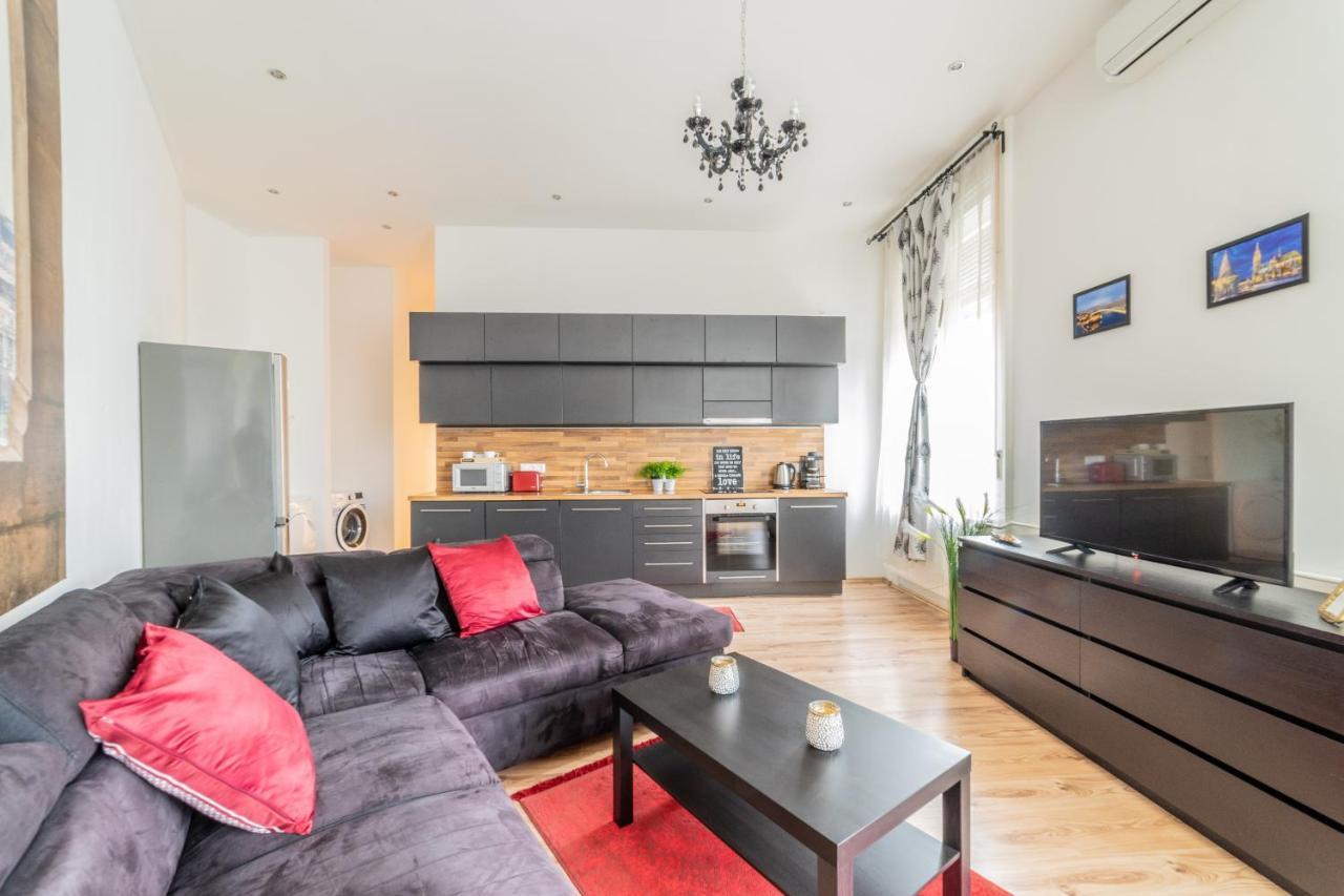 Real Apartments Anker Budapest Bagian luar foto