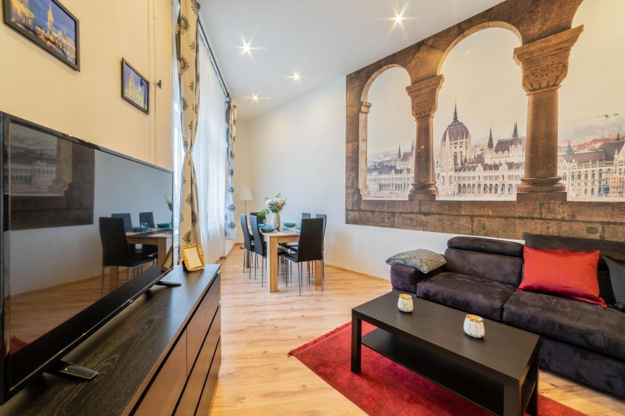 Real Apartments Anker Budapest Bagian luar foto