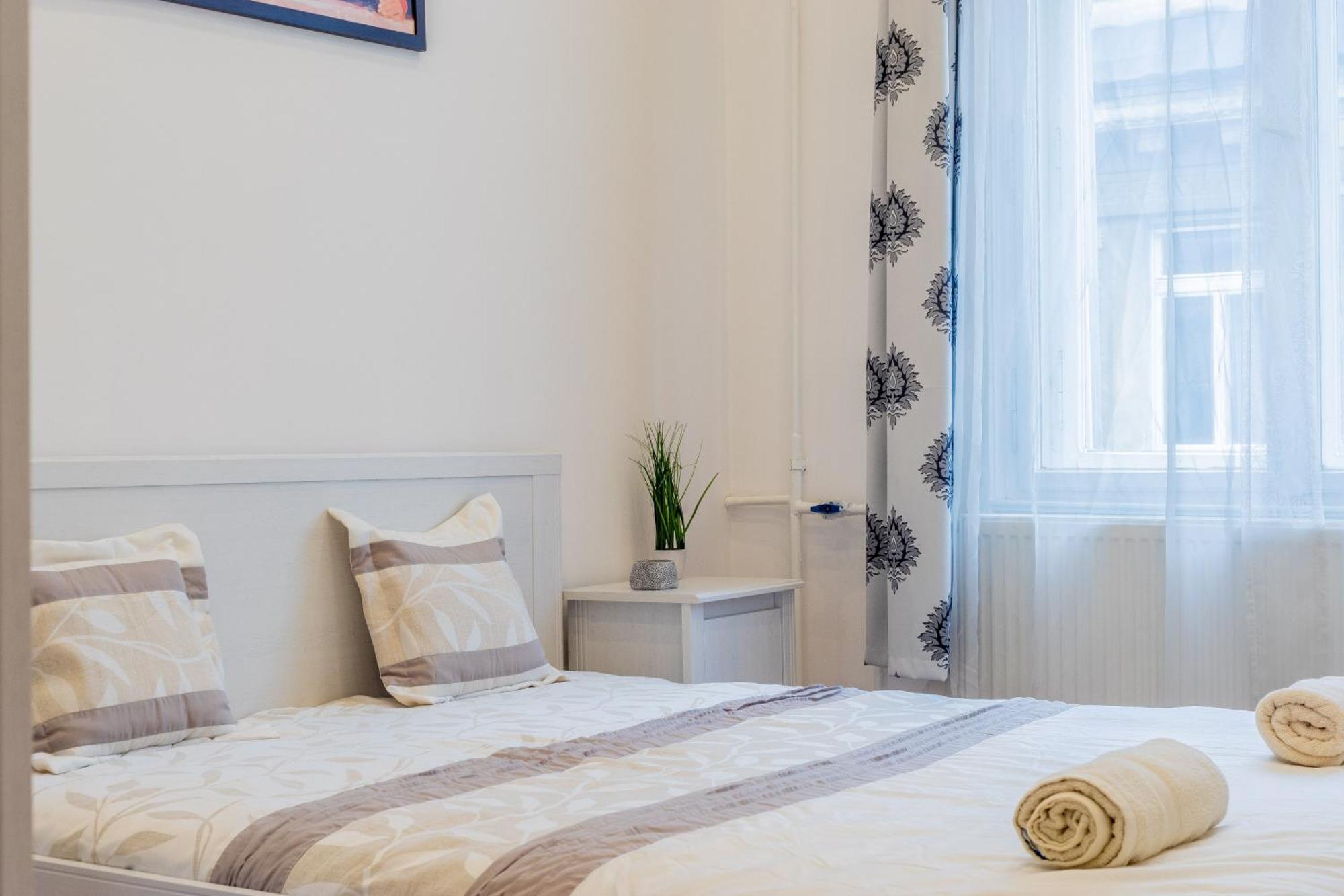Real Apartments Anker Budapest Bagian luar foto